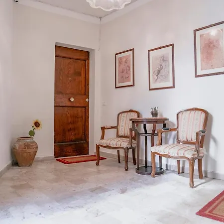 Piccolo Girasole 3* بيرودجا